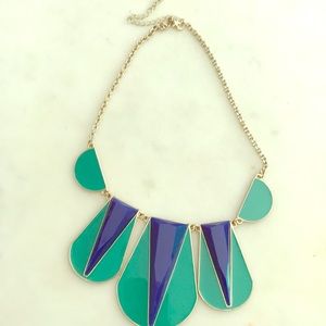 Statement necklace
